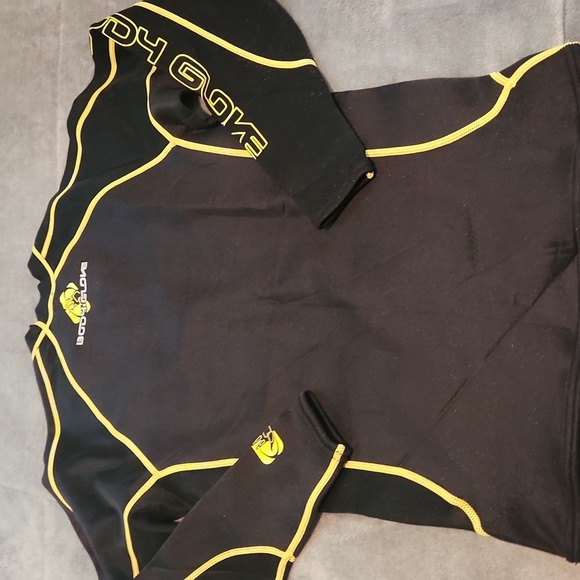 Body Glove Black and Yellow Rash Guard Swim Top - Picture 4 of 7